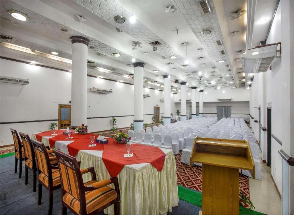 Hotel Agrabad Τσιταγκόνγκ Εξωτερικό φωτογραφία